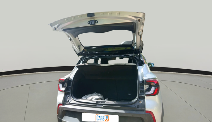 2021 Renault Kiger RXZ MT, Petrol, Manual, 1,07,090 km, exterior