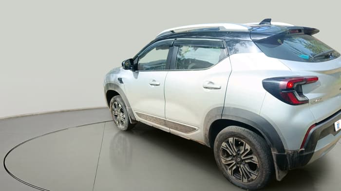 2021 Renault Kiger RXZ MT, Petrol, Manual, 1,07,090 km, exterior