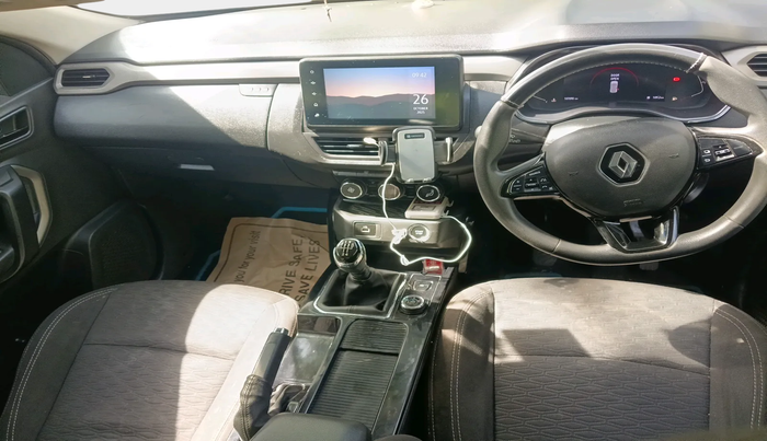 2021 Renault Kiger RXZ MT, Petrol, Manual, 1,07,090 km, interior