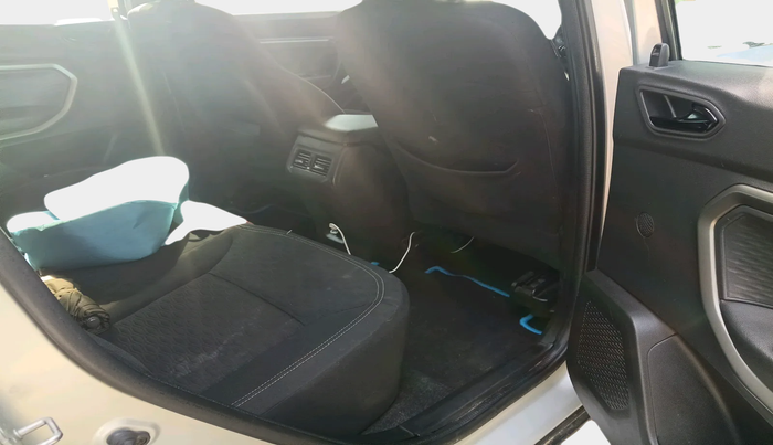 2021 Renault Kiger RXZ MT, Petrol, Manual, 1,07,090 km, interior