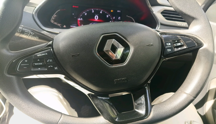 2021 Renault Kiger RXZ MT, Petrol, Manual, 1,07,090 km, interior