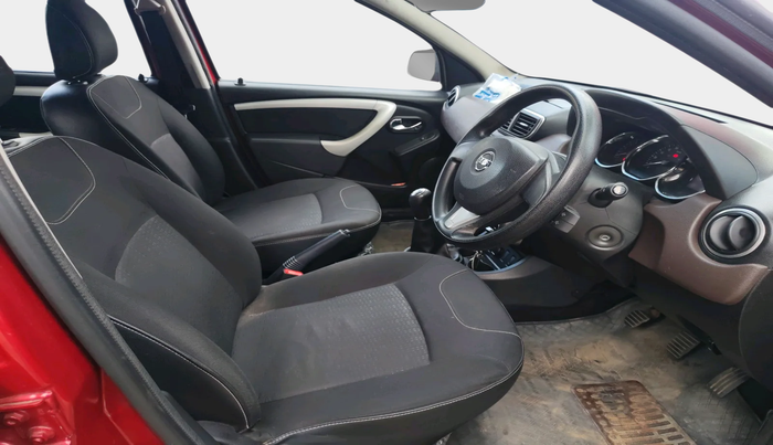2017 Nissan Terrano XL (P), Petrol, Manual, 52,768 km, interior