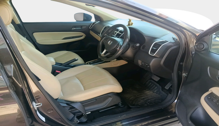 2022 Honda City 1.5L I-VTEC ZX CVT, Petrol, Automatic, 49,121 km, interior