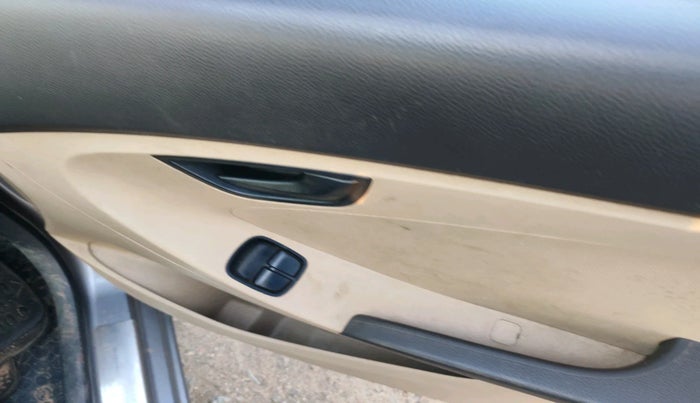 2013 Hyundai Eon ERA + LPG, Petrol, Manual, 79,686 km, interior