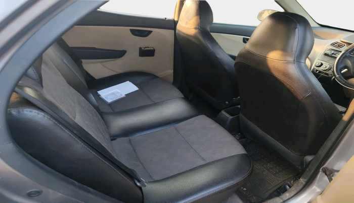 2013 Hyundai Eon ERA + LPG, Petrol, Manual, 79,686 km, interior