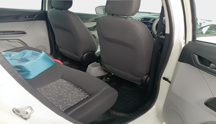 2023 Tata Tiago XT PETROL, Petrol, Manual, 9,150 km, interior