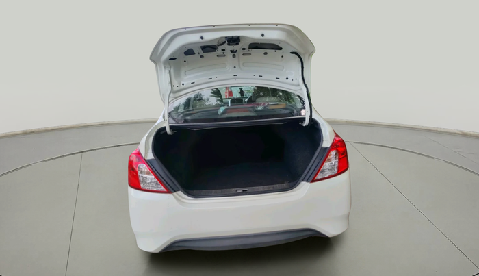 2017 Nissan Sunny XV CVT, Petrol, Automatic, 53,356 km, exterior