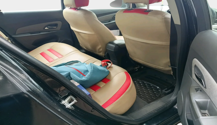 2010 Chevrolet Cruze LT, Diesel, Manual, 1,50,003 km, interior