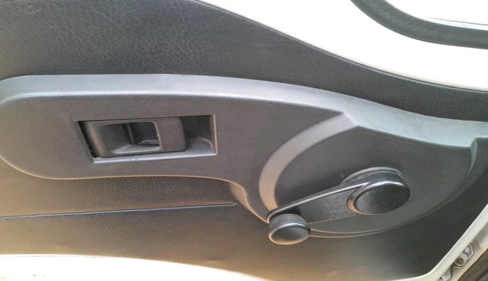 2023 Tata MAGIC EXPRESS 10 STR Petrol, Petrol, Manual, 11,581 km, interior