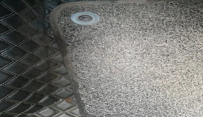 2021 KIA SONET HTK PLUS 1.0 IMT, Petrol, Manual, 25,117 km, interior