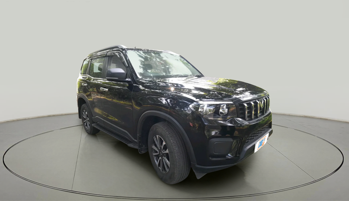 2024 Mahindra SCORPIO-N Z2 DIESEL MT 7 STR, Diesel, Manual, 9,595 km, exterior