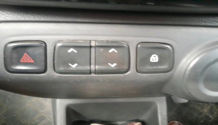 2015 Renault Kwid RXT 0.8, Petrol, Manual, 38,607 km, interior