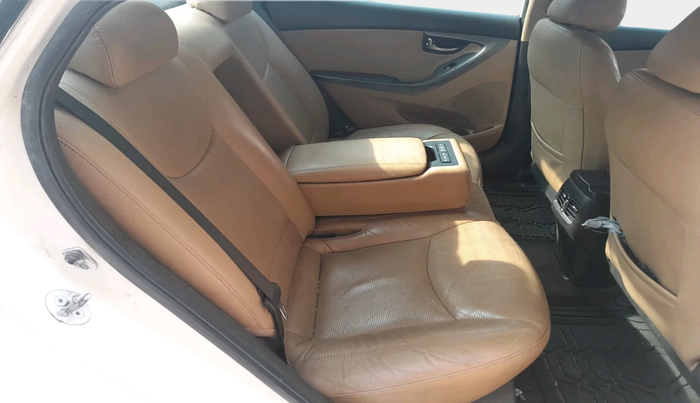 2013 Hyundai New Elantra 1.6 SX MT DIESEL, Diesel, Manual, 95,528 km, interior