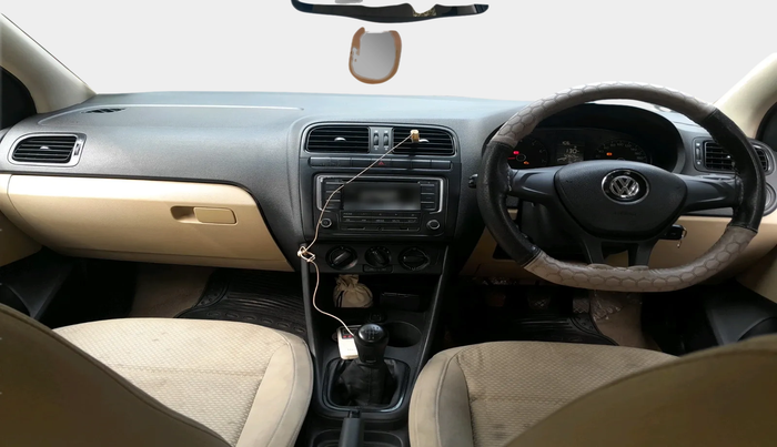 2016 Volkswagen Ameo COMFORTLINE 1.2L, Petrol, Manual, 50,605 km, interior