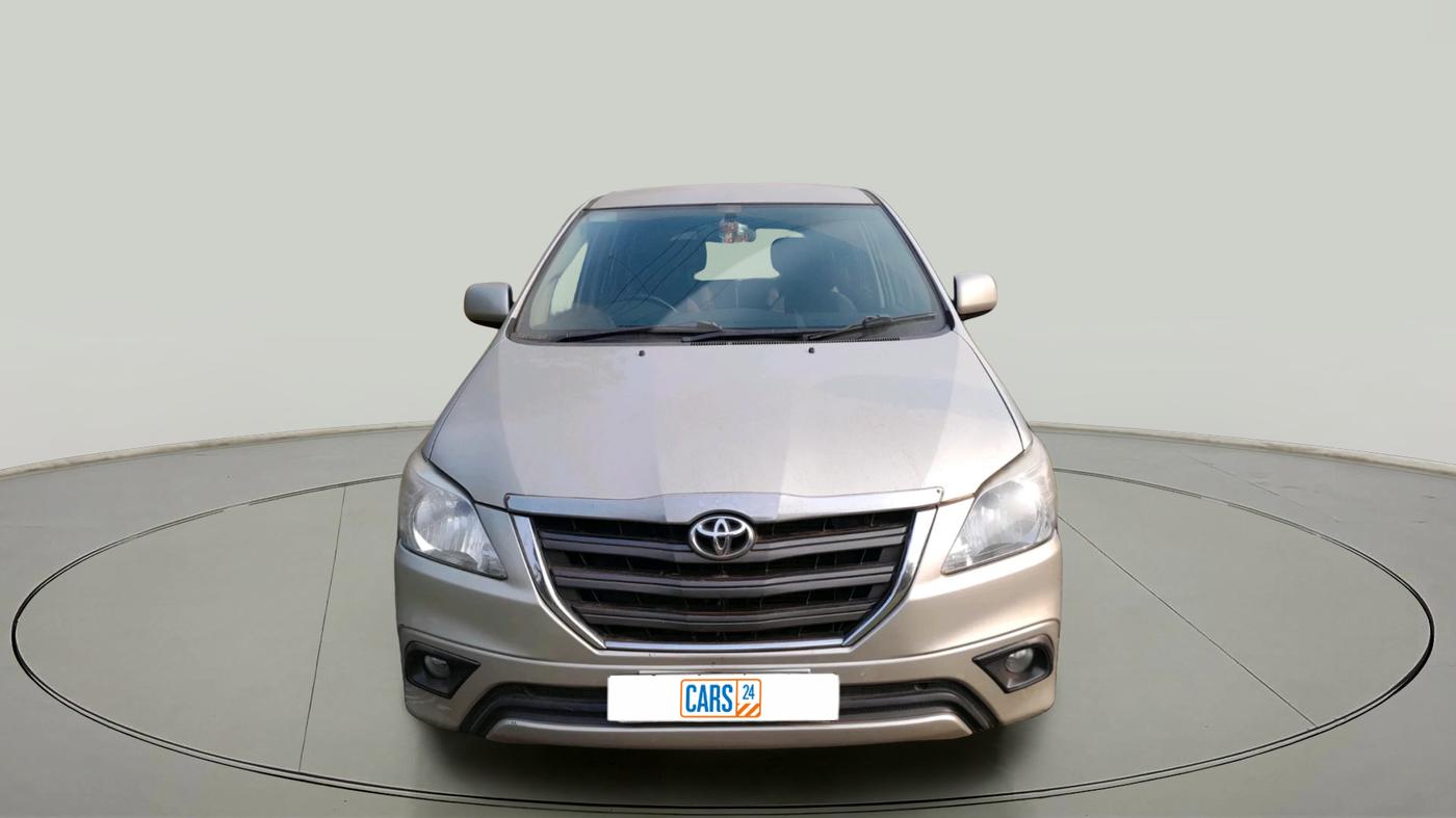 2015 Toyota Innova 2.5 GX 7 STR, Diesel, Manual, 1,19,000 km, exterior