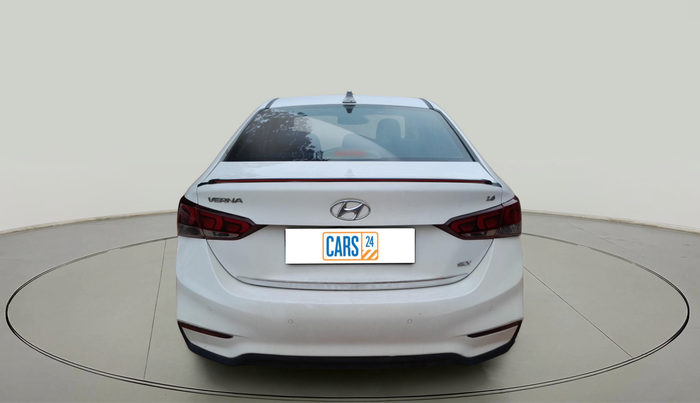 2018 Hyundai Verna 1.6 VTVT SX O, Petrol, Manual, 44,038 km, exterior