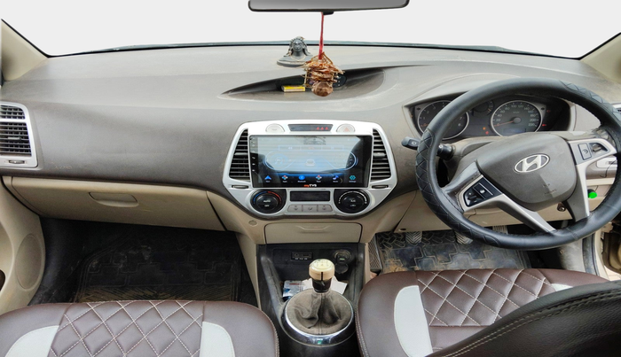 2011 Hyundai i20 ASTA 1.2, Petrol, Manual, 74,384 km, interior