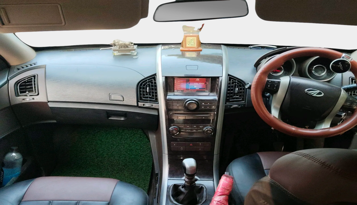 2013 Mahindra XUV500 W8, Diesel, Manual, 1,07,466 km, interior