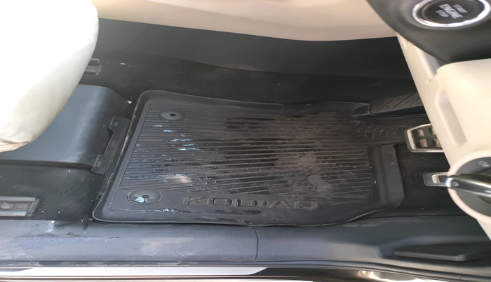 2019 Skoda Kodiaq L&K 2.0 TDI 4X4 AT, Diesel, Automatic, 1,88,370 km, interior