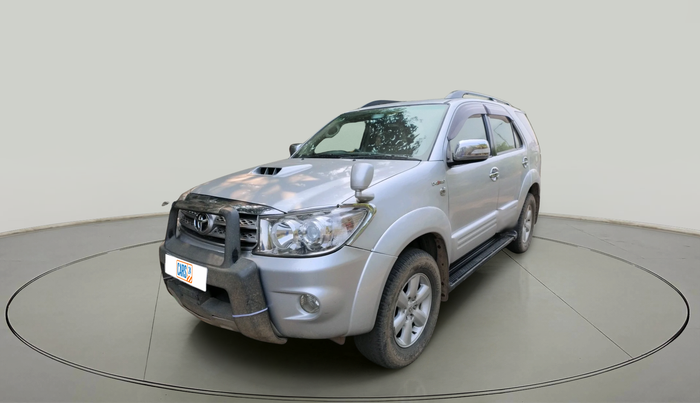 2011 Toyota Fortuner 3.0 4X4 MT, Diesel, Manual, 2,03,438 km, exterior