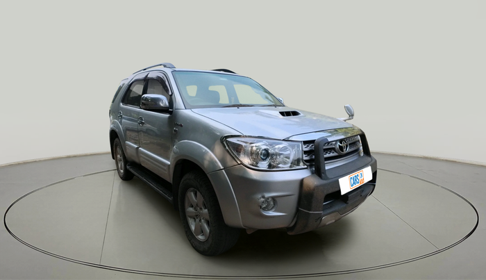 2011 Toyota Fortuner 3.0 4X4 MT, Diesel, Manual, 2,03,438 km, exterior