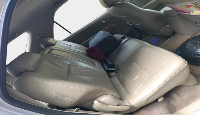 2011 Toyota Fortuner 3.0 4X4 MT, Diesel, Manual, 2,03,438 km, interior