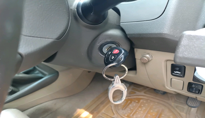 2011 Toyota Fortuner 3.0 4X4 MT, Diesel, Manual, 2,03,438 km, interior