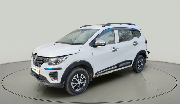 2022 Renault TRIBER RXE MT, Petrol, Manual, 64,420 km, exterior