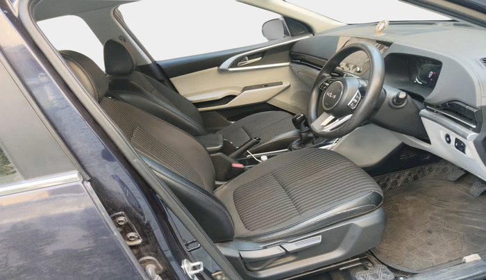 2022 KIA CARENS PRESTIGE PLUS 1.5 DIESEL 7 STR, Diesel, Manual, 1,00,006 km, interior