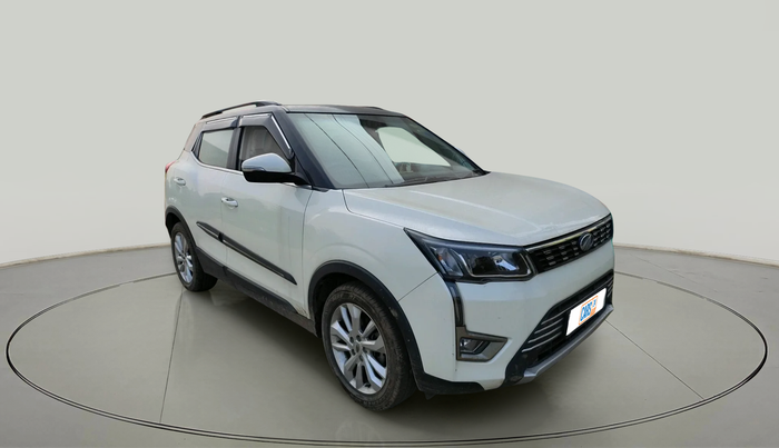 2020 Mahindra XUV300 W8 1.2 PETROL, Petrol, Manual, 15,304 km, exterior
