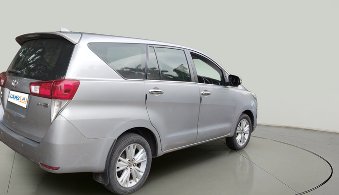 2016 Toyota Innova Crysta 2.4 ZX 7 STR, Diesel, Manual, 98,658 km, exterior