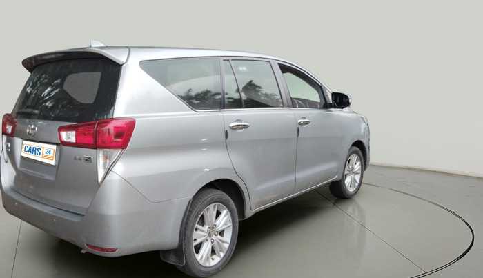 2016 Toyota Innova Crysta 2.4 ZX 7 STR, Diesel, Manual, 98,658 km, exterior