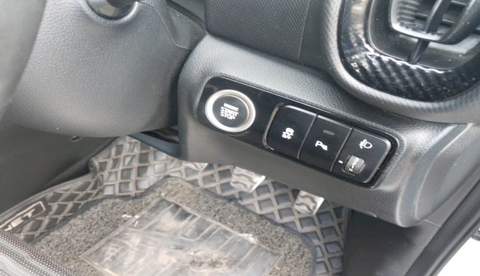 2021 KIA SONET GTX PLUS 1.5, Diesel, Manual, 1,04,188 km, interior