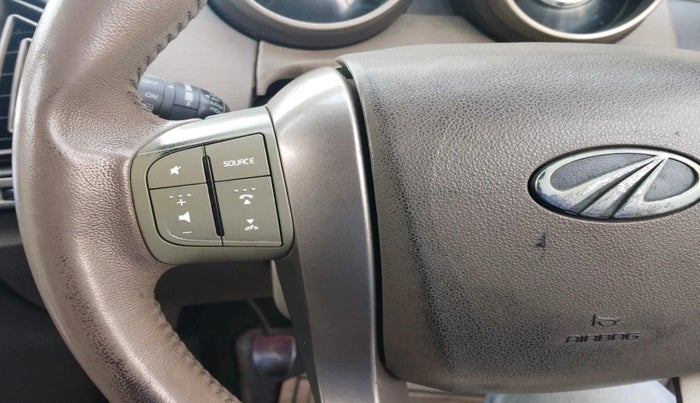 2012 Mahindra XUV500 W8, Diesel, Manual, 52,275 km, interior