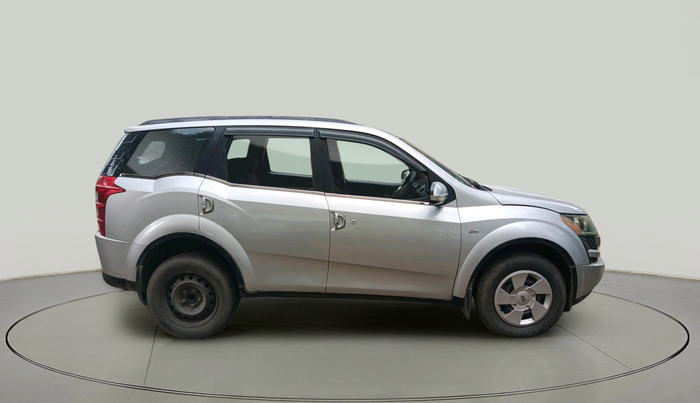 2012 Mahindra XUV500 W6, Diesel, Manual, 1,00,150 km, exterior