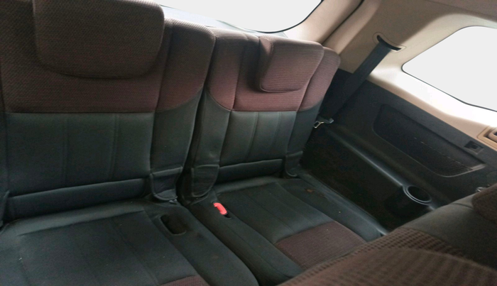 2012 Mahindra XUV500 W6, Diesel, Manual, 1,00,150 km, interior