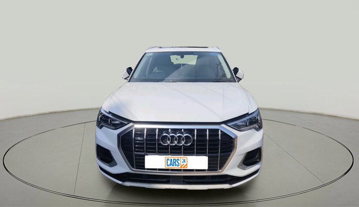 2022 Audi Q3 40 TFSI Technology, Petrol, Automatic, 39,984 km, exterior