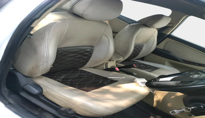 2014 Hyundai Verna FLUIDIC 1.6 CRDI SX, Diesel, Manual, 2,49,776 km, interior