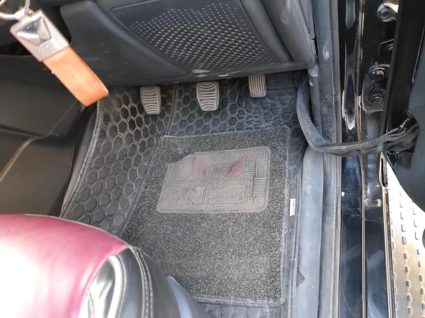 2023 Mahindra Thar LX D HT 2WD MT, Diesel, Manual, 13,557 km, interior