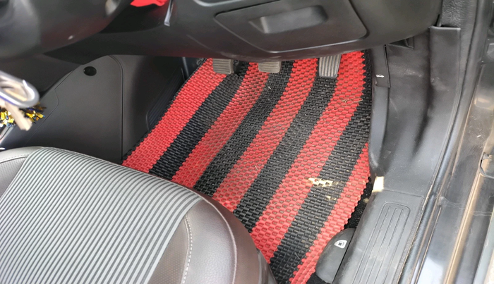 2014 Fiat Avventura EMOTION MULTIJET 1.3, Diesel, Manual, 21,220 km, interior