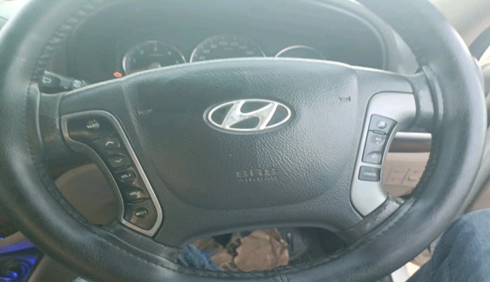 2012 Hyundai Santa Fe 4 WD, Diesel, Manual, 2,15,194 km, interior