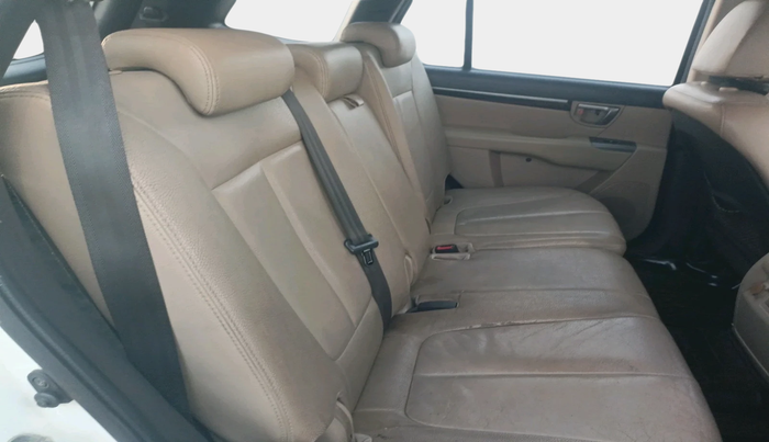 2012 Hyundai Santa Fe 4 WD, Diesel, Manual, 2,15,194 km, interior