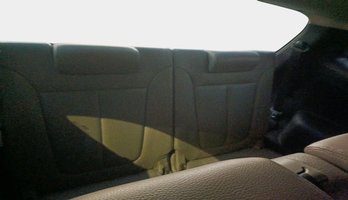 2012 Hyundai Santa Fe 4 WD, Diesel, Manual, 2,15,194 km, interior