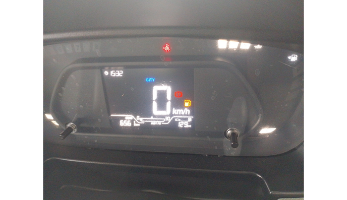 2024 Tata PUNCH ADVENTURE RHYTHM PACK MT, Petrol, Manual, 6,561 km, interior