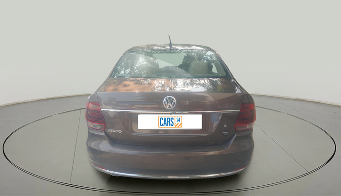 2016 Volkswagen Vento HIGHLINE 1.6 MPI, Petrol, Manual, 50,816 km, exterior