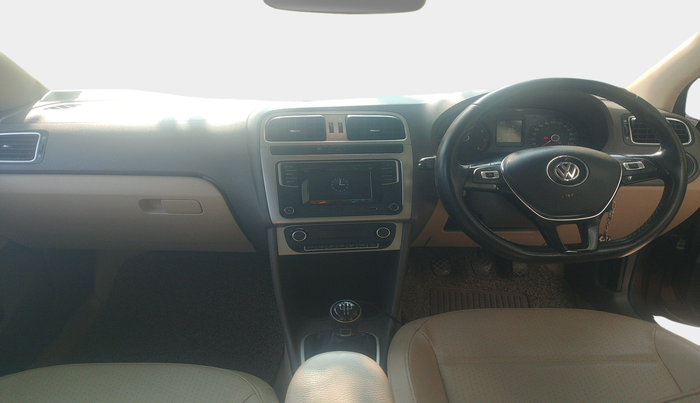 2016 Volkswagen Vento HIGHLINE 1.6 MPI, Petrol, Manual, 50,816 km, interior