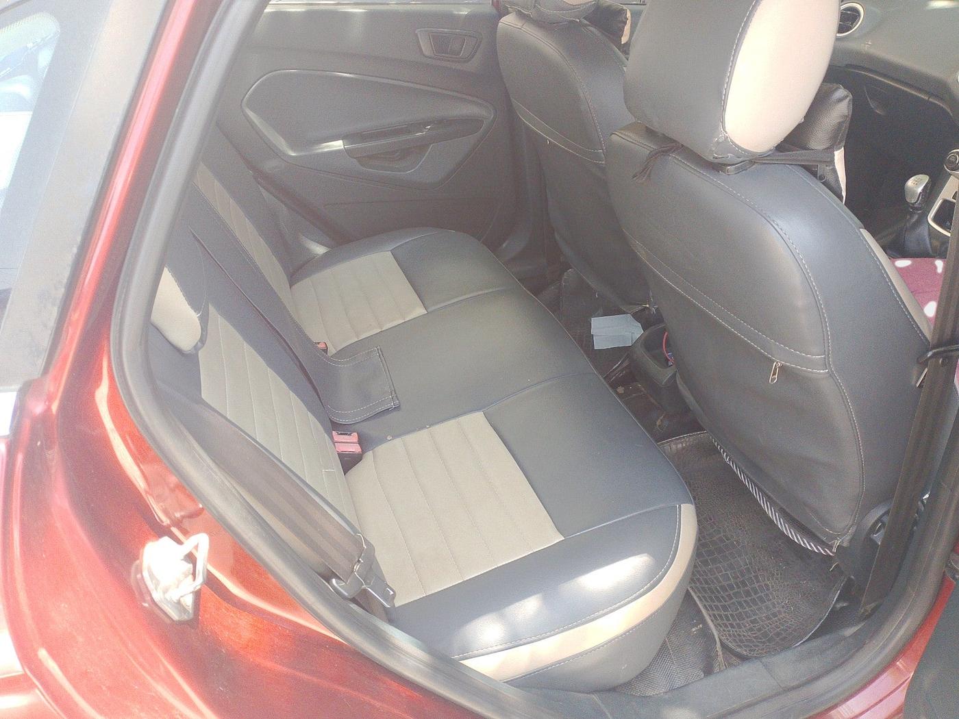 2013 Ford Fiesta TITANIUM+ DIESEL, Diesel, Manual, 1,02,000 km, interior