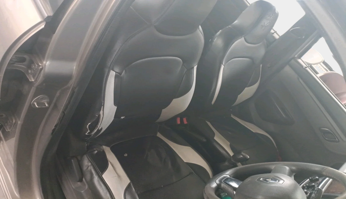 2016 Renault Kwid RXT 1.0, Petrol, Manual, 52,691 km, interior