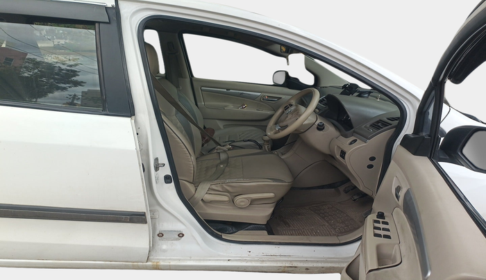 2016 Maruti Ertiga ZDI + SHVS, Diesel, Manual, 1,20,892 km, interior