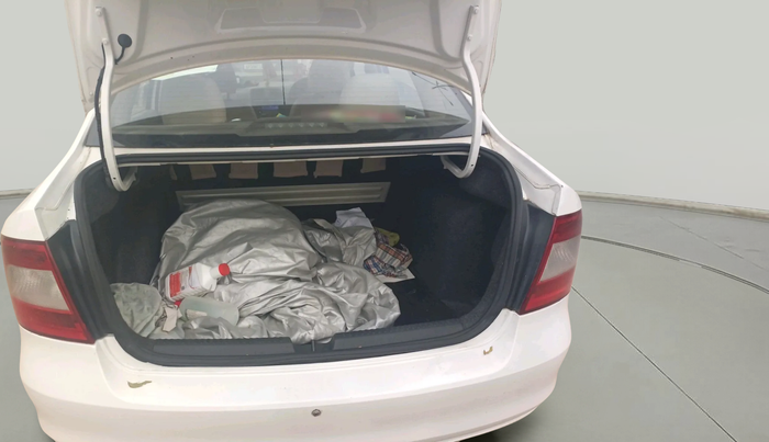 2012 Skoda Rapid AMBITION 1.6 MPI AT, Petrol, Automatic, 1,46,327 km, exterior